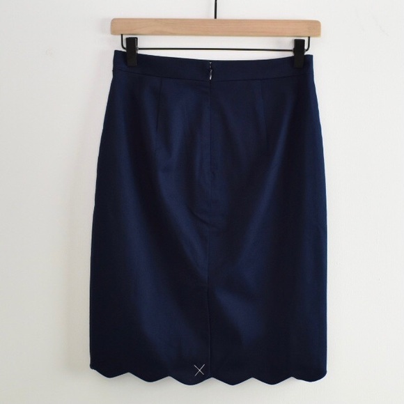 NWT J Crew Scalloped Pencil Skirt - Picture 2 of 4